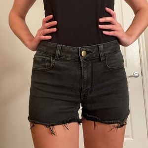 American Eagle black shorts
